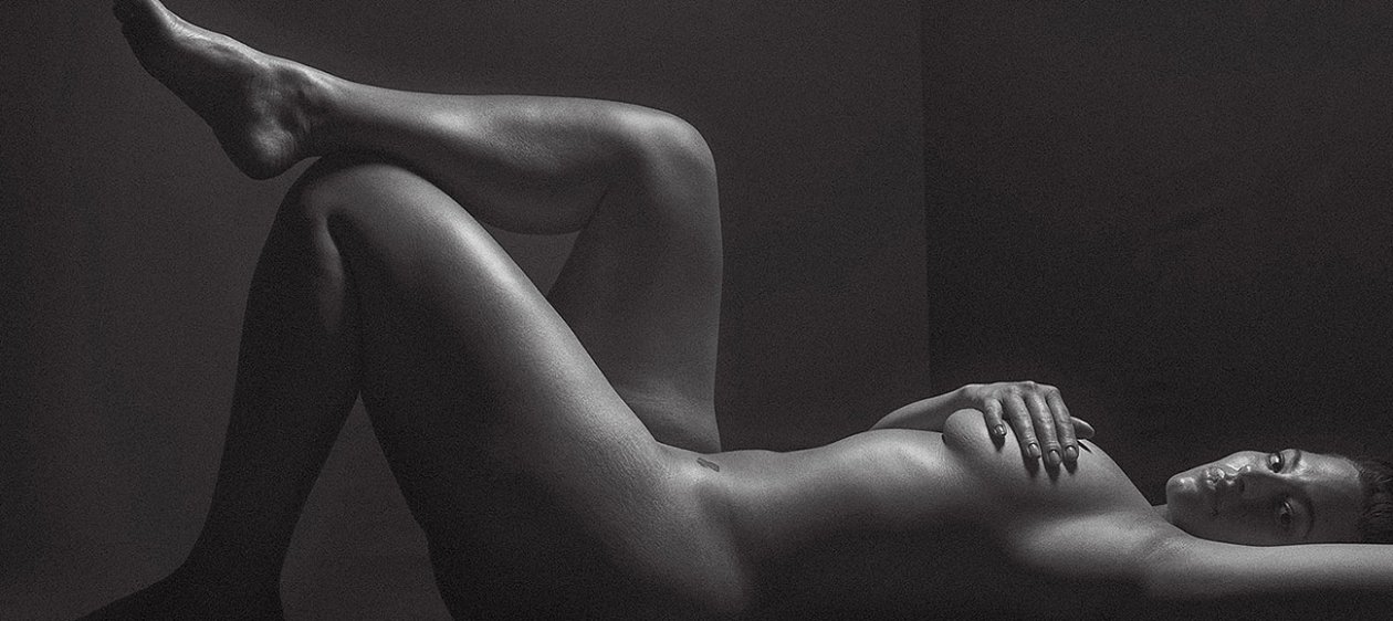 Modelo XL Ashley Graham sorprende con fotos desnuda