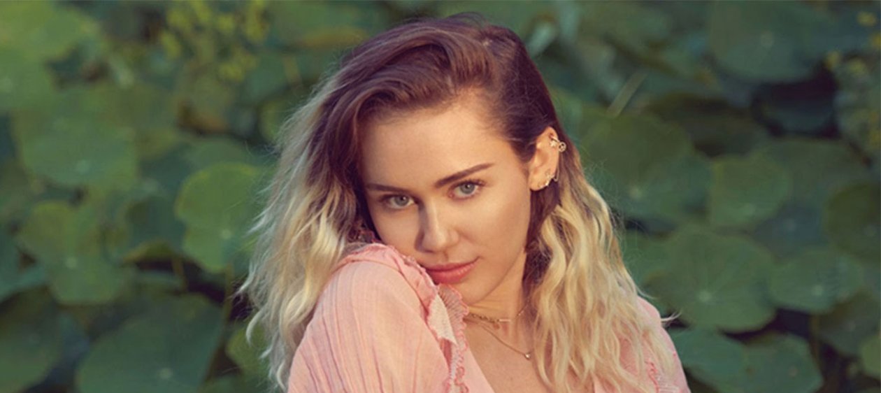 Miley Cyrus lanza su nuevo single y usa su anillo de compromiso en la portada