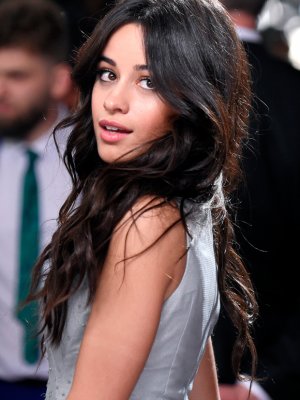 Camila Cabello, de ícono juvenil a diseñadora de calzado Camila Cabello, de ícono juvenil a diseñadora de calzado