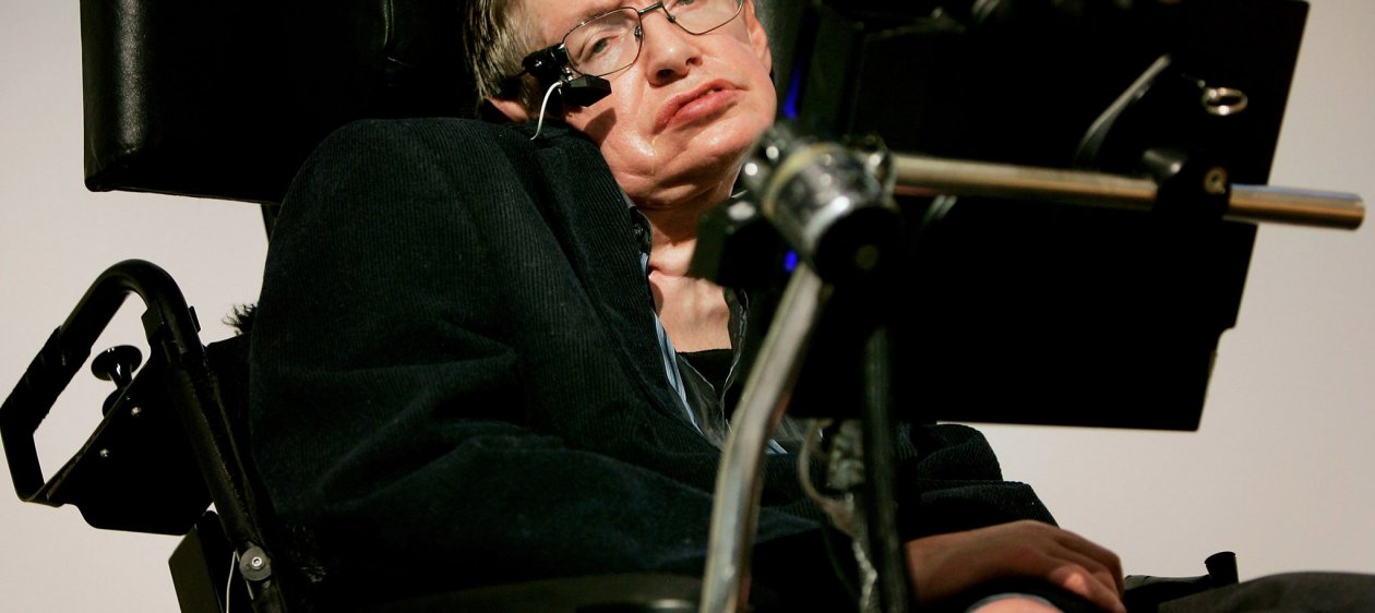Stephen Hawking advierte que la Tierra se convertirá un mundo inhabitable como Venus