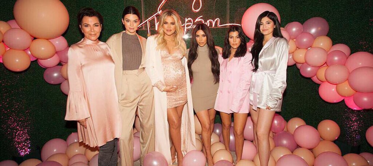 Así fue el rosado baby shower de Khloé Kardashian