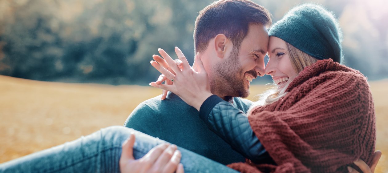 ¡Fin al mito! El otoño también puede aumentar el deseo sexual