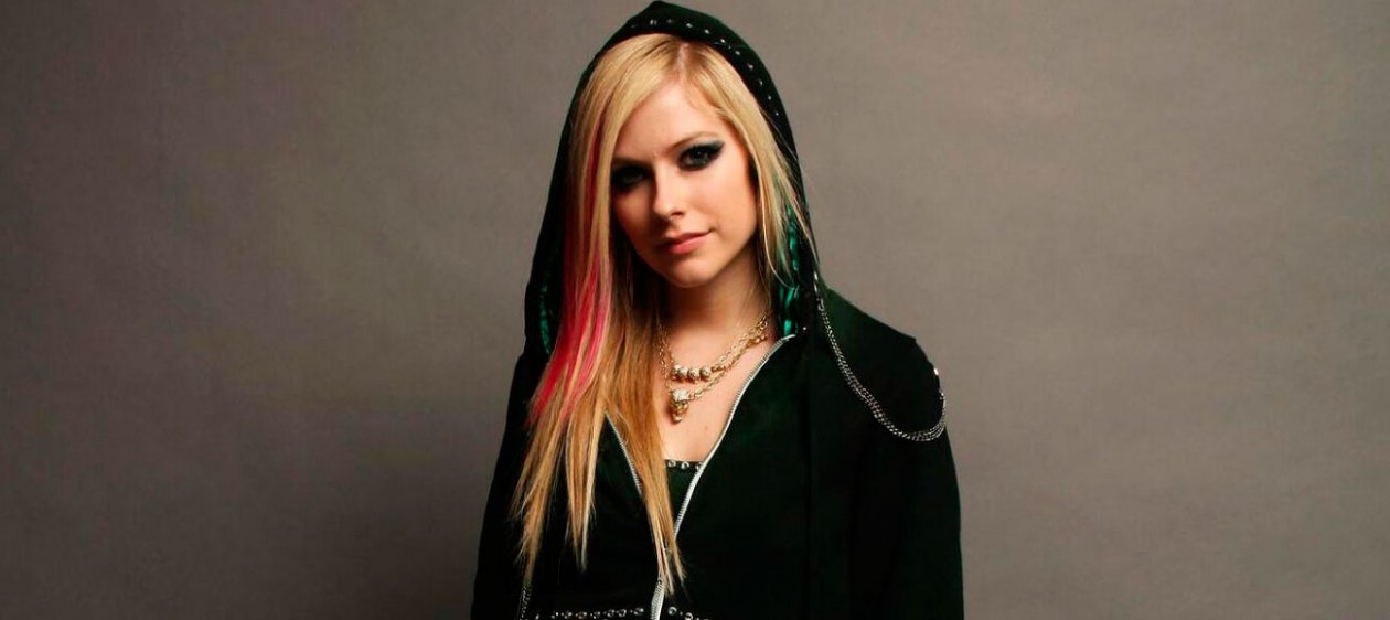 Avril Lavigne reaparece tras 2 años de ausencia y promete nuevo disco