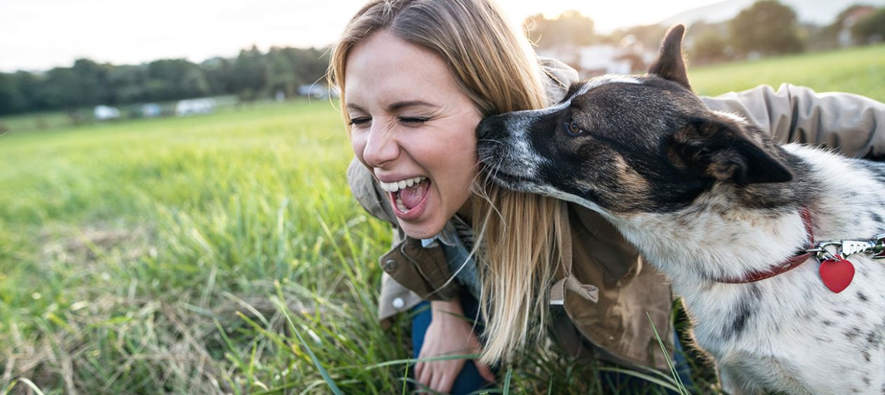 ¡Confirmado! Las mujeres se comunican mejor con los perros que los hombres