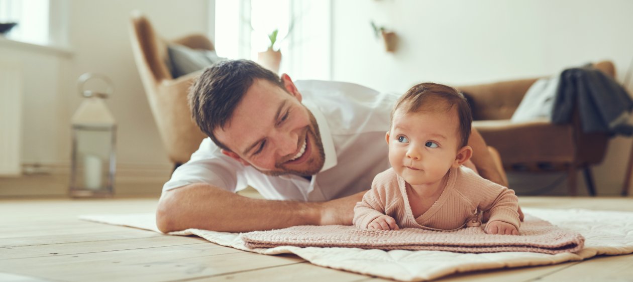 #EspecialPapá: 9 Cosas típicas (y tiernas) de padre primerizo