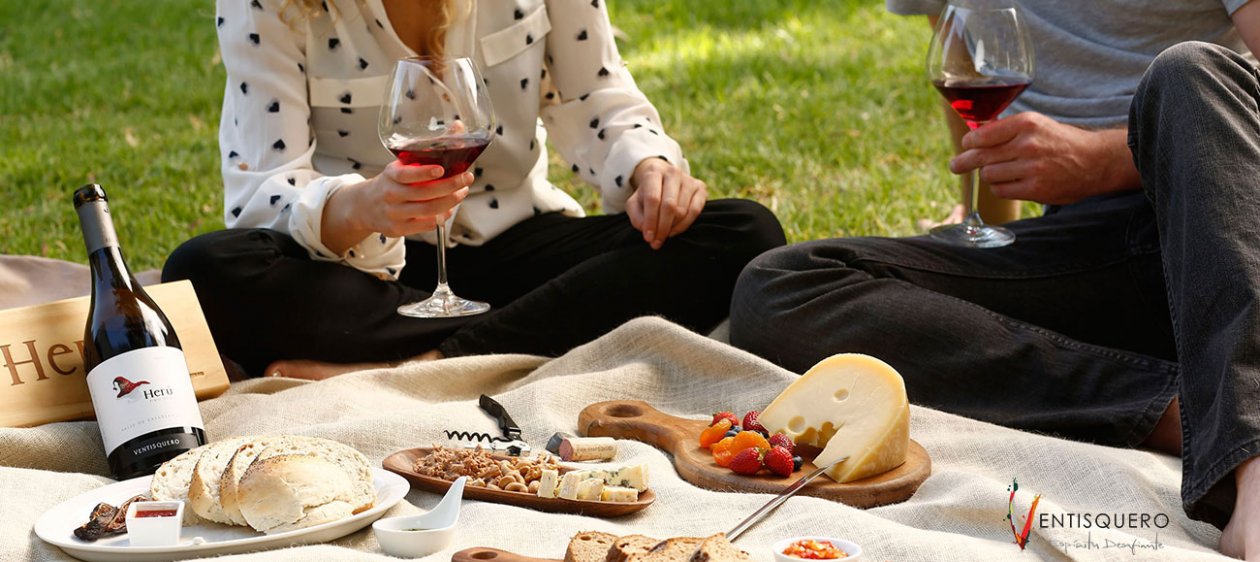 Descubre el secreto para disfrutar de tu vino favorito en verano