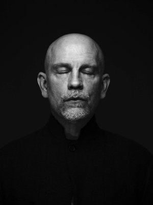 John Malkovich regresa a Chile recitando a Pablo Neruda