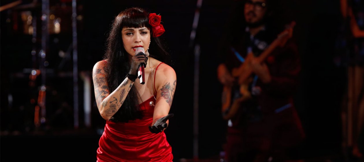 Mon Laferte decidió cambiarse el look y este fue el resultado