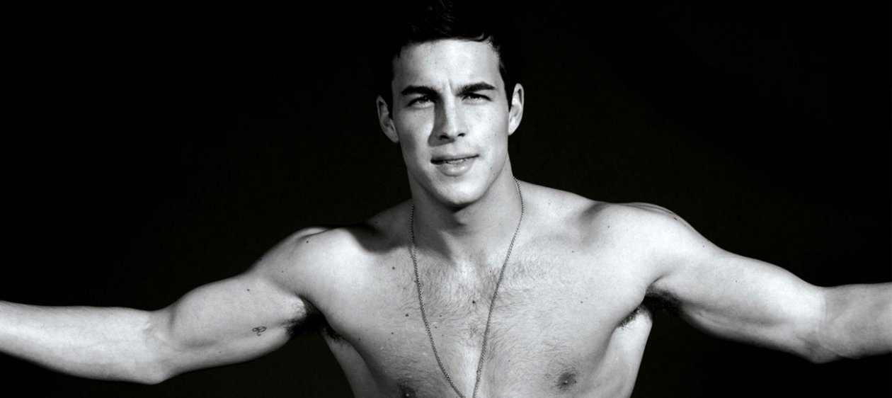 Mario Casas apareció en redes sociales con un look preocupante