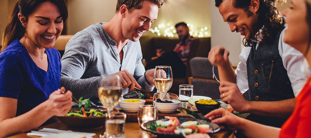 Estudio chileno asegura que comer sigue siendo un evento social