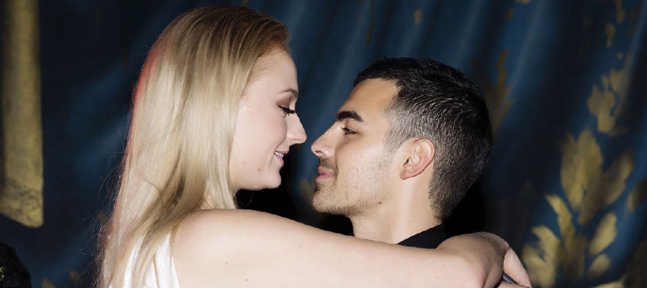 Sophie Turner y Joe Jonas celebran su compromiso con una fiesta íntima