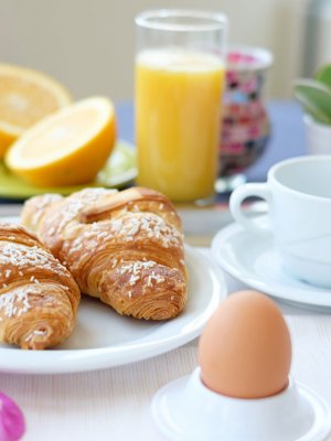 Estos son los 4 alimentos que debes eliminar de tu desayuno