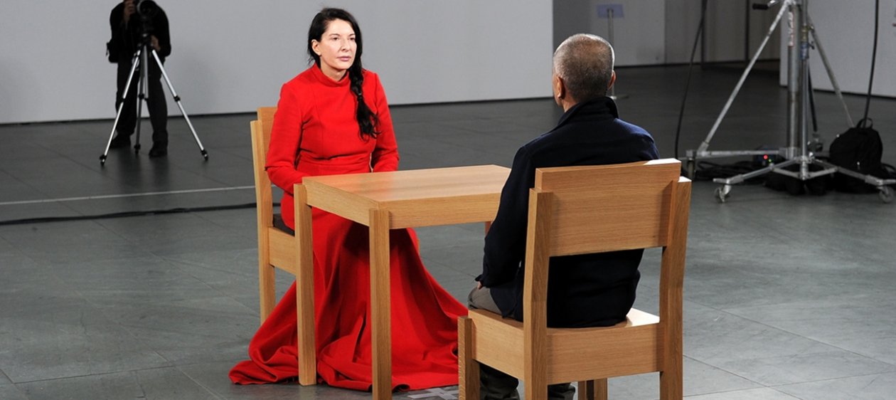 Artista del performance Marina Abramović se electrocutará con 1 millón de voltios