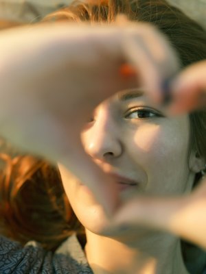 Las mujeres solteras son más felices que los hombres solteros