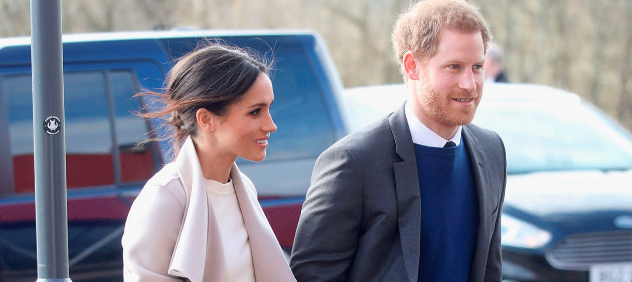 ¿Por qué Meghan Markle siempre usa zapatos evidentemente grandes?