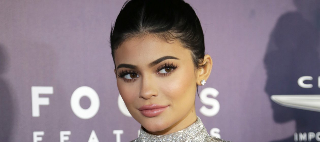 Kylie Jenner se quitó el relleno de sus labios y así luce ahora