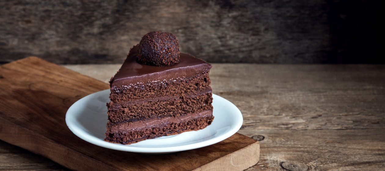 Estudio revela que desayunar torta de chocolate es bueno para la salud