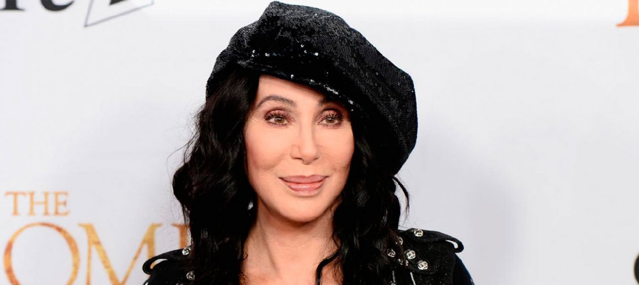 Cher se suma a la tendencia 'Free the nipple' a sus 72 años