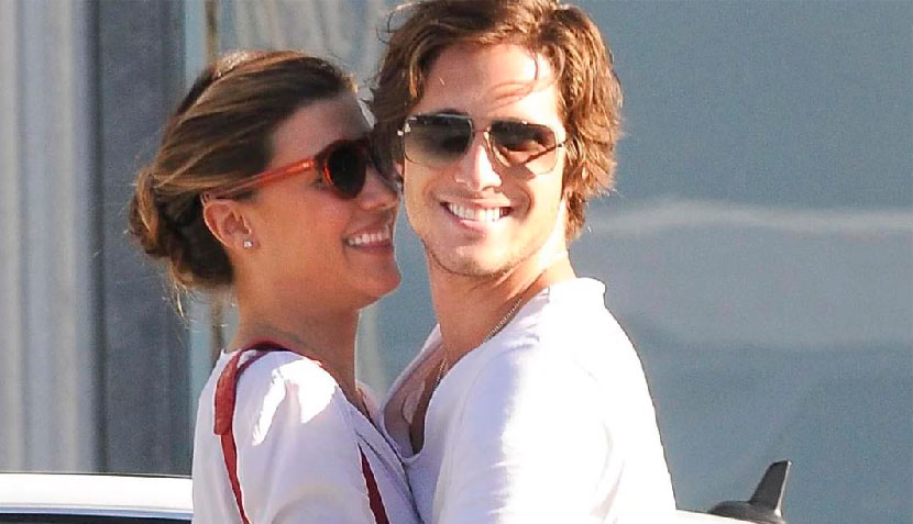 Diego Boneta y Michelle Salas 