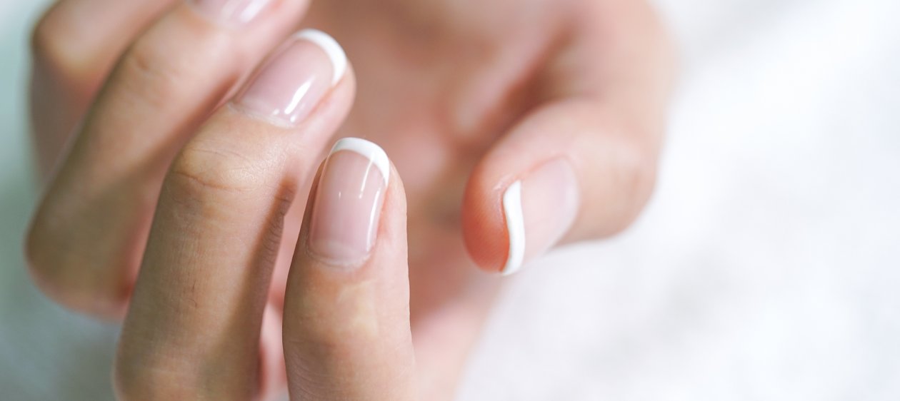 Fortalece tus uñas con estas soluciones naturales y caseras