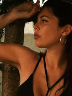 [FOTOS] Daniela Aránguiz sorprende con su faceta de modelo