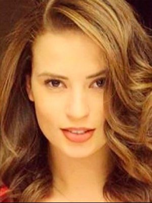 Así se defiende Julia Fernández de un usuario que critica su relación amorosa Así se defiende Julia Fernández de un usuario que critica su relación amorosa
