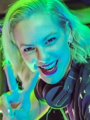 Llegó la hora de Isabel Fernández ¡Regresó a la televisión!