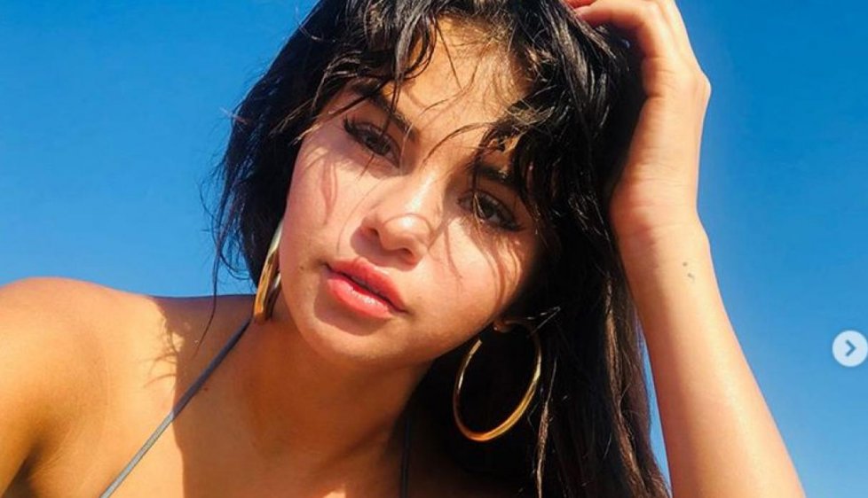 Selena Gómez se luce con fotos en bikini y sin retoques
