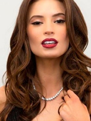 Julia Fernández sorprende a sus seguidores con una nostálgica foto