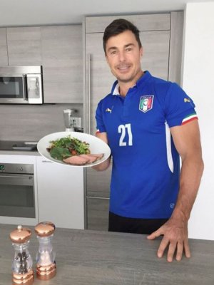 Los famosos que han adoptado el 