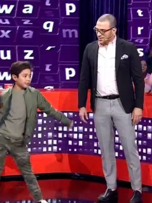 El hijo del 'Mago' Valdivia la rompe en 'Pasapalabra'