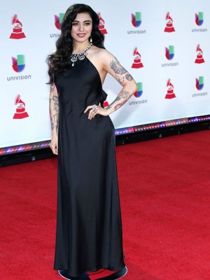 [VIDEO] Mon Laferte y Jorge Drexler en los Grammy Latino 2018