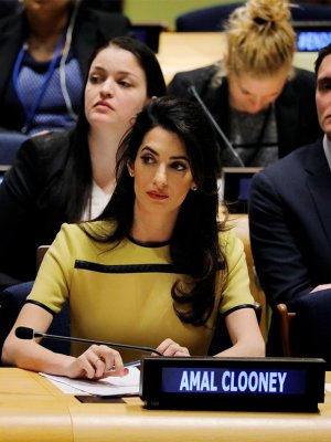 Amal Clooney acusa a Donald Trump del fatal destino de muchos periodistas