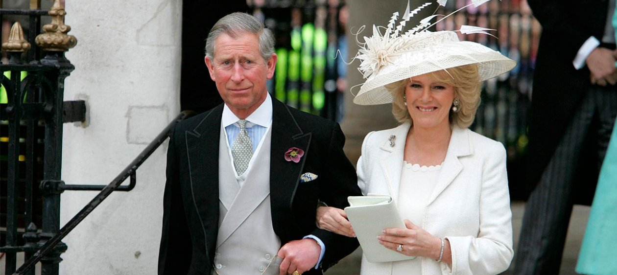 La mitad de los británicos quiere que el príncipe Carlos ceda el trono