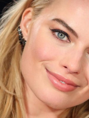 Margot Robbie le dará vida a Barbie en nueva película