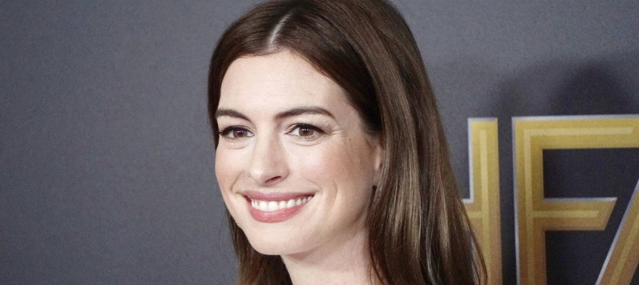 Este es el secreto de Anne Hathaway para alejar la energía negativa