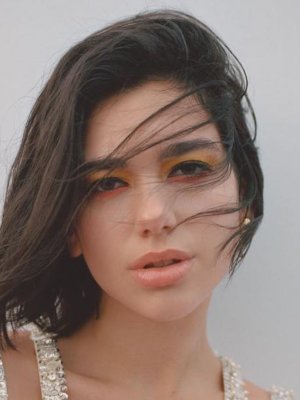 Dua Lipa mostró su rostro sin maquillaje y con imperfecciones