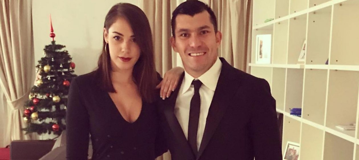 El romántico mensaje que le dedicó Gary Medel a su esposa