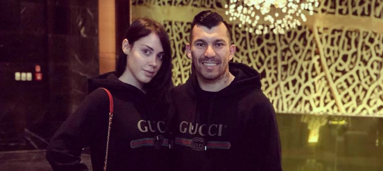 Esposa de Gary Medel comparte una foto inédita de su relación