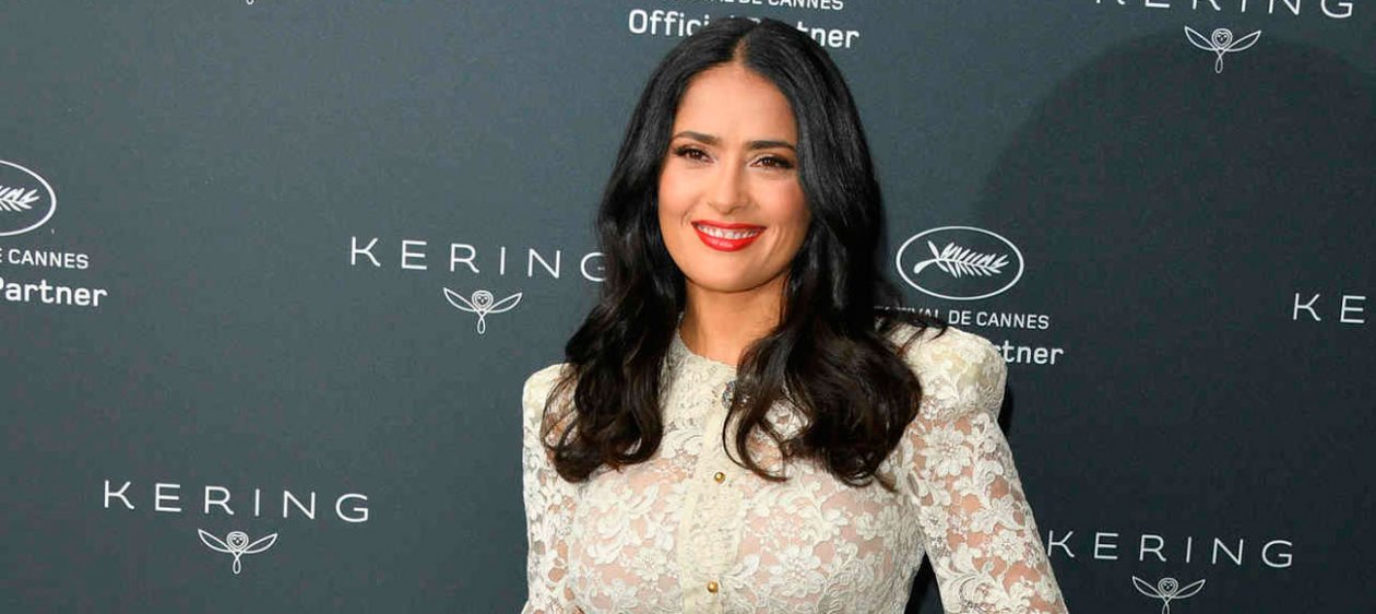 Salma Hayek sorprende con un nuevo logro en redes sociales