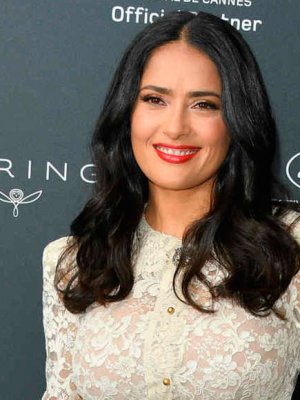 Salma Hayek sorprende con un nuevo logro en redes sociales