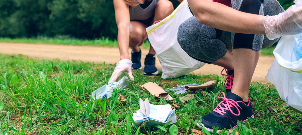 Plogging, la tendencia ecoamigable que siguen algunos corredores