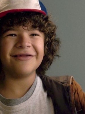 Protagonista de 'Stranger Things' celebra su primer año de pololeo Protagonista de 'Stranger Things' celebra su primer año de pololeo