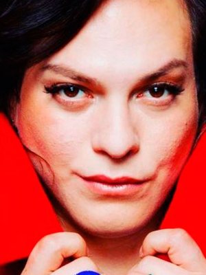 Daniela Vega le dedica un potente mensaje a Arlén Aliaga en su primer día de clases