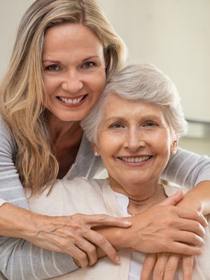 ¿Por qué las mujeres empiezan a convertirse en sus madres después de los 33 años?