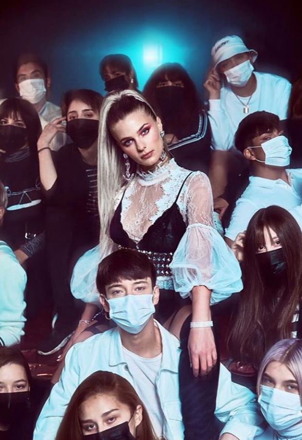 Pin Montané Pin Montané