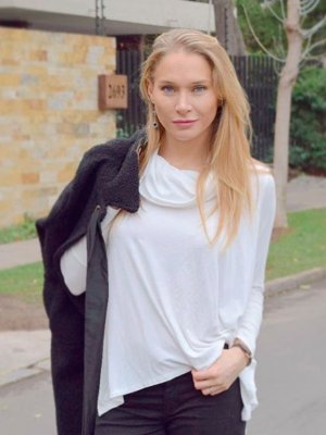 Constanza Mackenna compartió tiernas fotos de su hija recién nacida