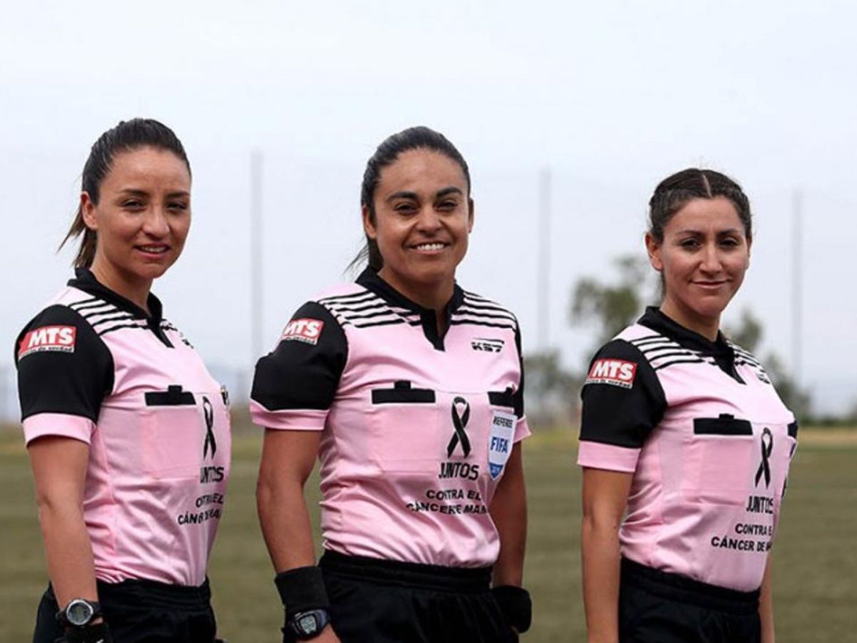 María Belén Carvala junto a Leslie Vásquez y Loreto Toloza