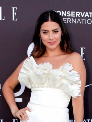 Lorenza Izzo promociona “Once Upon a Time in Hollywood” con sensuales fotos para playboy