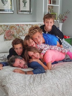Las tiernas y familiares vacaciones de Diana Bolocco y Cristián Sánchez
